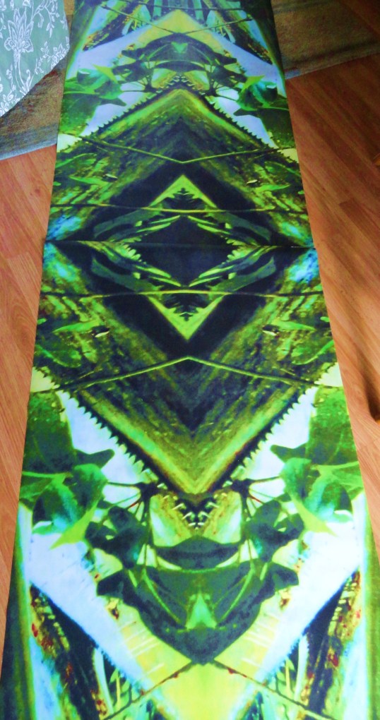 #9     2 PANELS END TO END