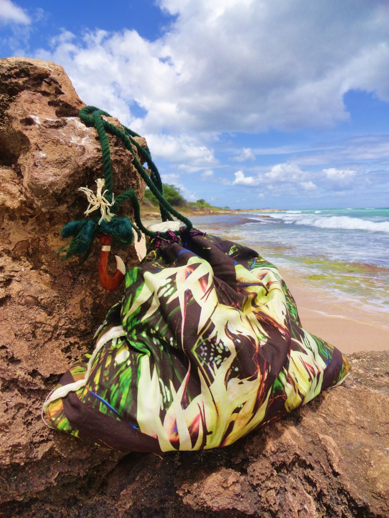 H .I .S     ISLAND BEACH WEAR 013